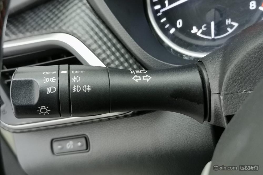 Nissan Lannia, фото 16