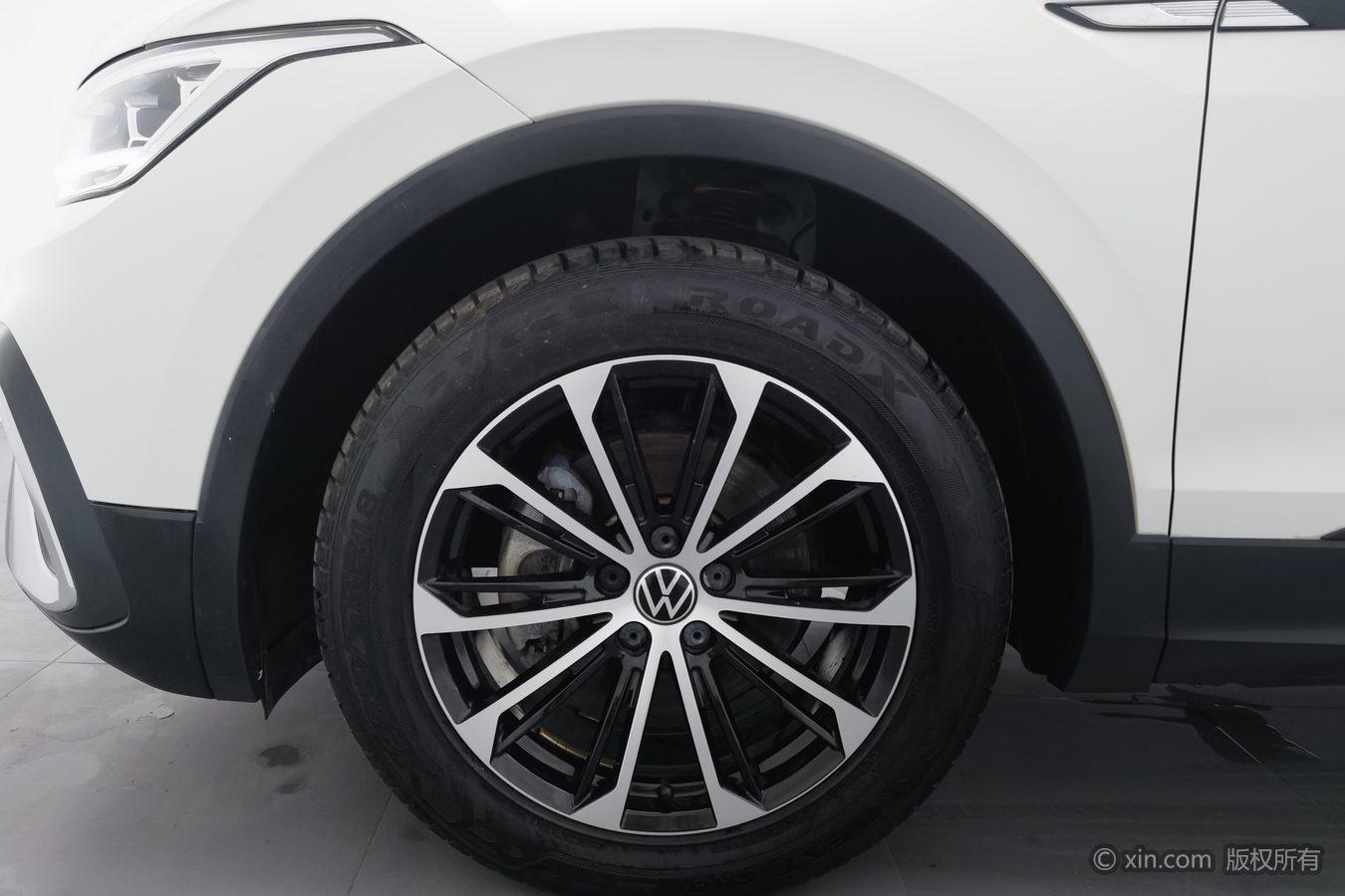 Volkswagen Tiguan L L 2022 330TSI AT