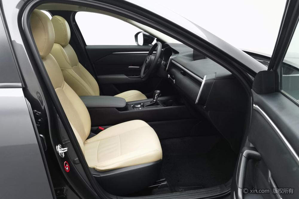 Mazda CX-50, фото 24