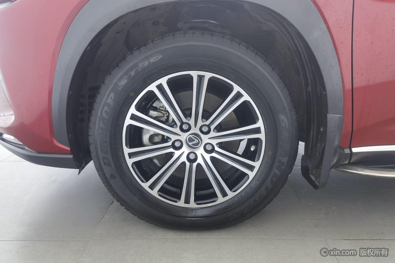 Lexus NX 2018 300 V