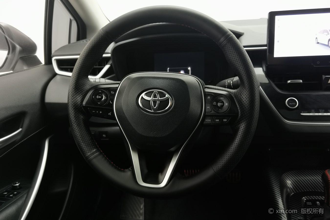 Toyota Corolla 2023 Белый из Китая, фото 2