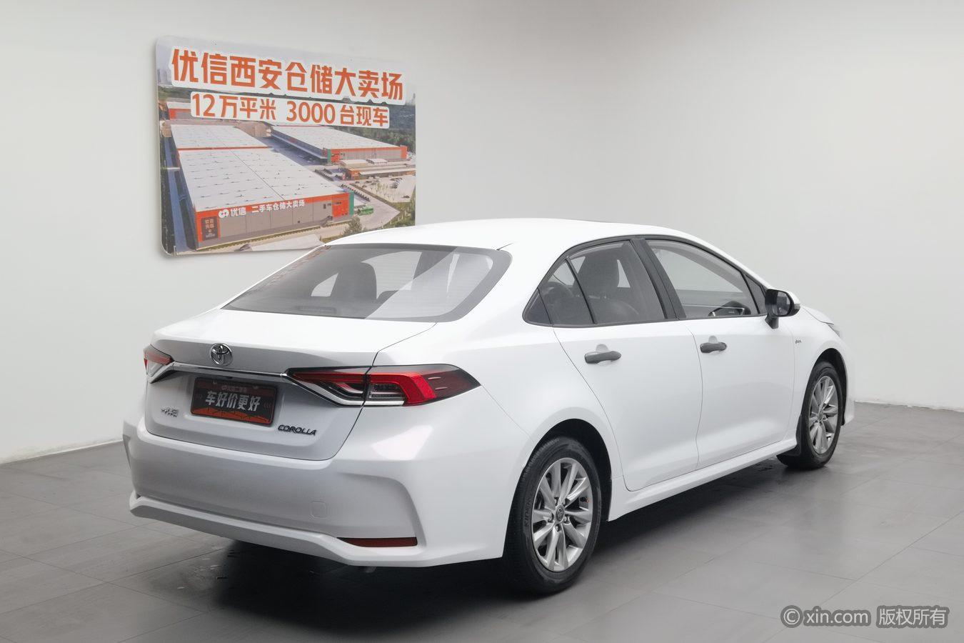 Toyota Corolla 2023 Белый из Китая, фото 4