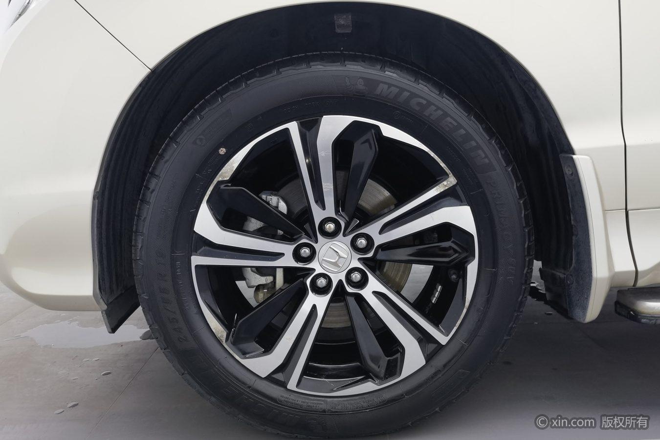 Honda UR-V 2017 370TURBO Luxury V