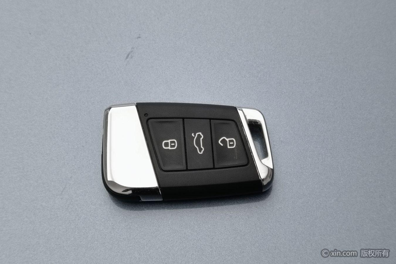 Volkswagen Passat id 4479285 из Китая 8
