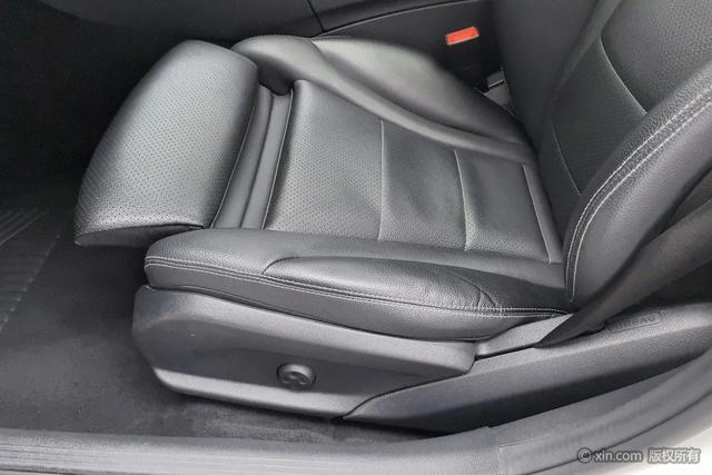 Mercedes-Benz C-Class 2018 C 200 L — фото 19