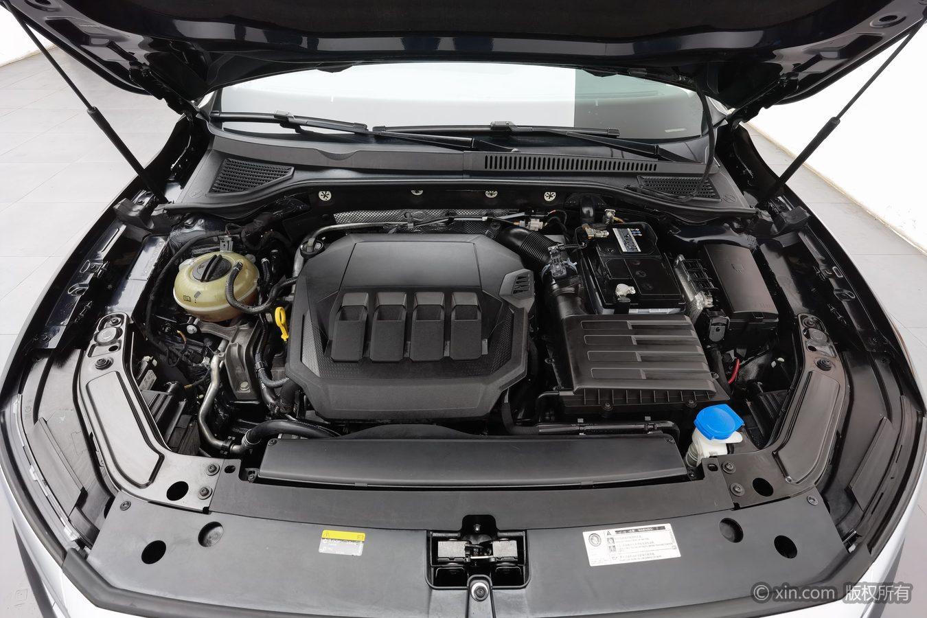Volkswagen Passat 2023 330TSI Elite