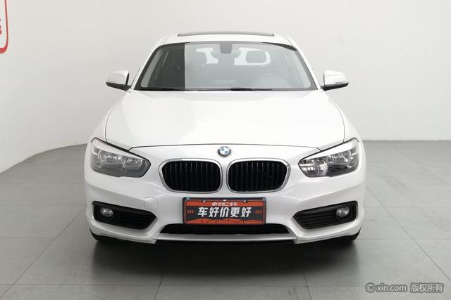BMW 1-Series 2018 118i Leading — фото 2
