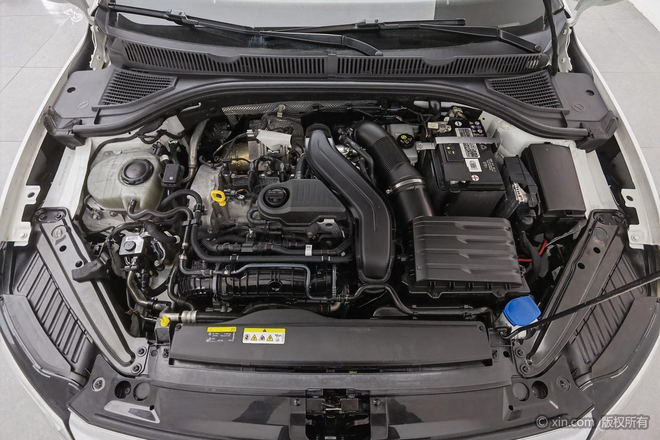 Volkswagen Sagitar 2023 300TSI DSG