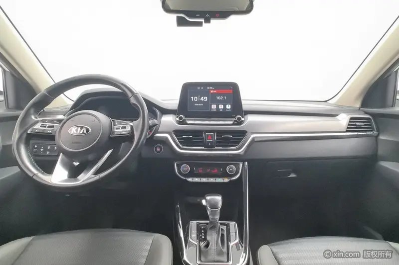 Kia Sportage — фото 9