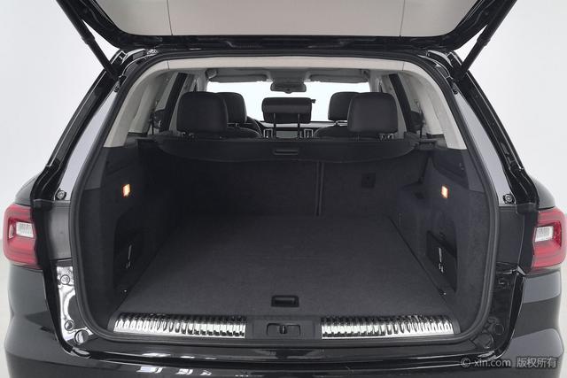 Red flag HS7 id 3849830 из Китая 21