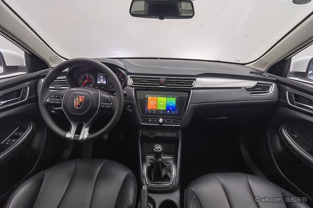 Roewe i5 2019 1.5 L MT 4 G V — фото 12