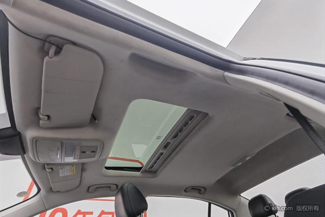 Roewe i5 2019 1.5 L MT 4 G V — фото 20