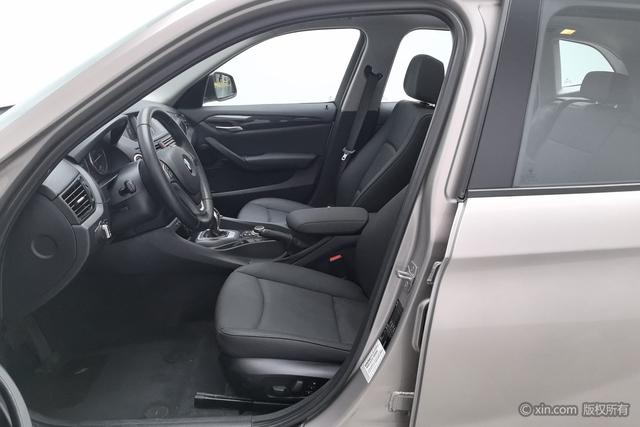 BMW X1 2015 s Drive 18i — фото 17