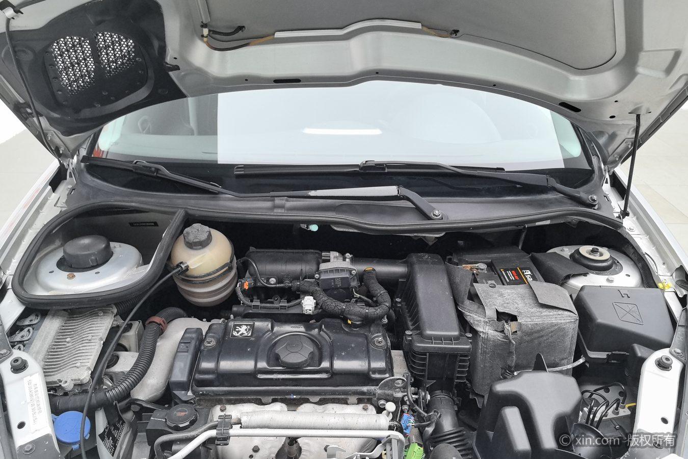 Peugeot 207 2011 1.4L MT