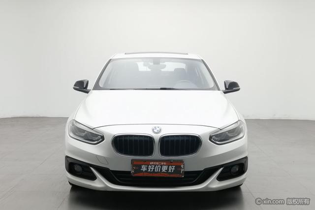 BMW 1-Series 2018 118i Sport — фото 2