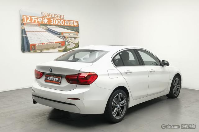 BMW 1-Series 2018 118i Sport — фото 4