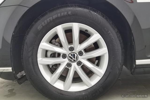 Volkswagen Magotan 2020 280 TSI DSG Comfort — фото 8