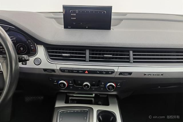 Audi Q7 2019 45 TFSI Comfort — фото 13