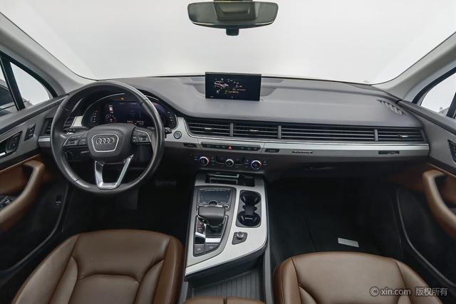 Audi Q7 2019 45 TFSI Comfort — фото 12