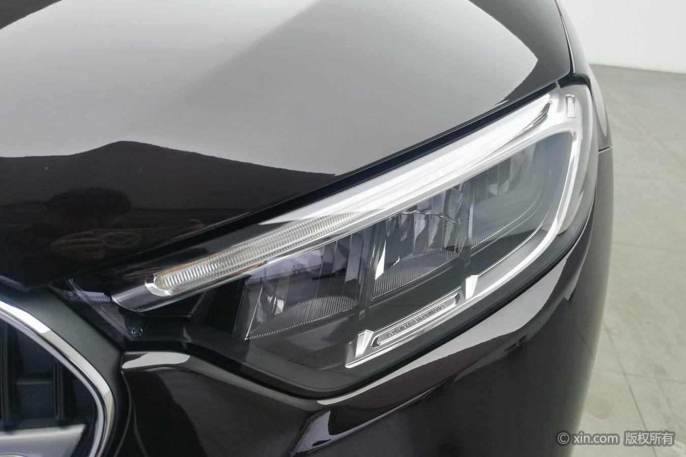 Mercedes-Benz GLC 2023 GLC 260 L 4MATIC 5 мест