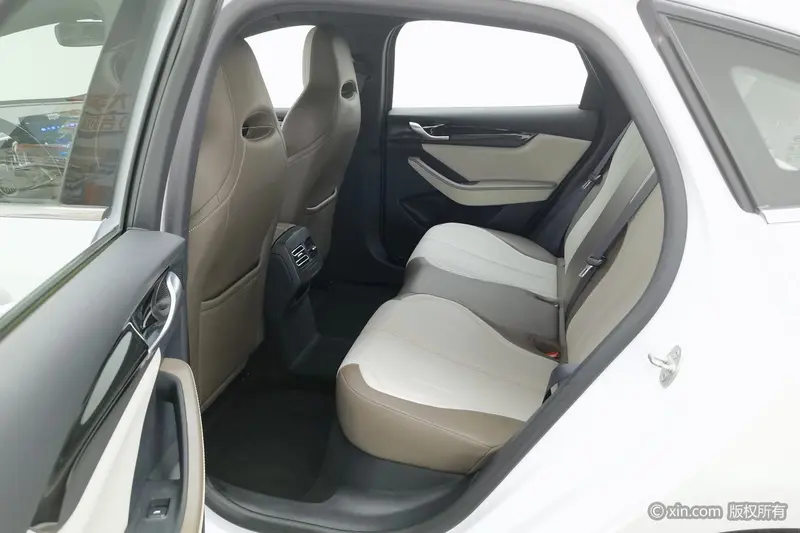 BYD Qin Plus — фото 14