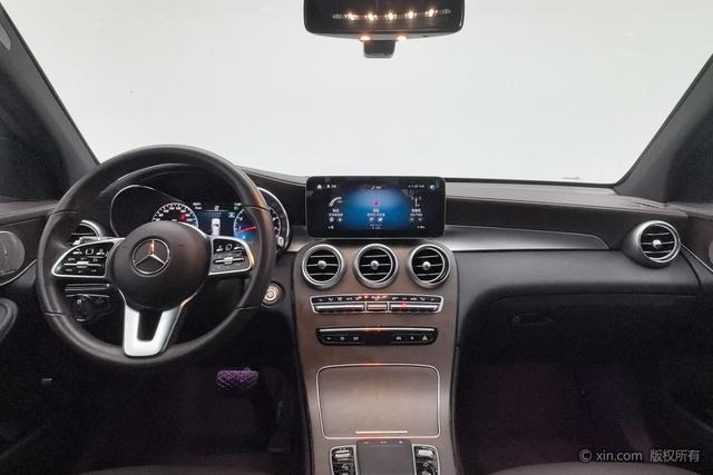 Mercedes-Benz GLC 2022 GLC 300 L 4 MATIC — фото 13
