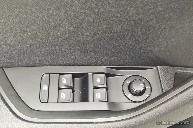 Skoda Superb TSI 330 DSG — фото 17