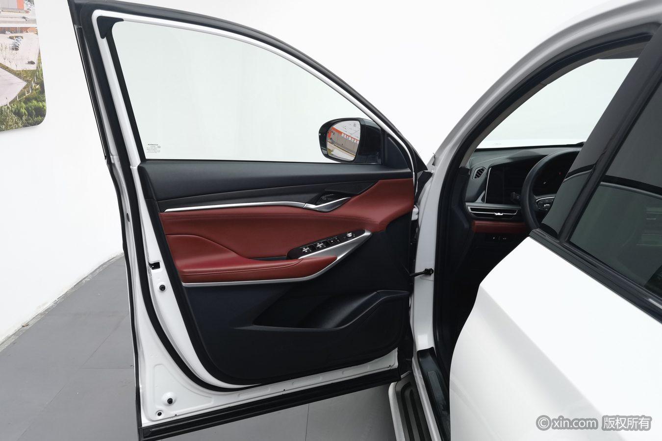 Chang'an CS75 PLUS 2020 Белый из Китая