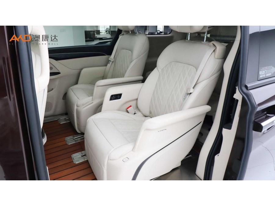 Buick GL8 2022 2.0T мест