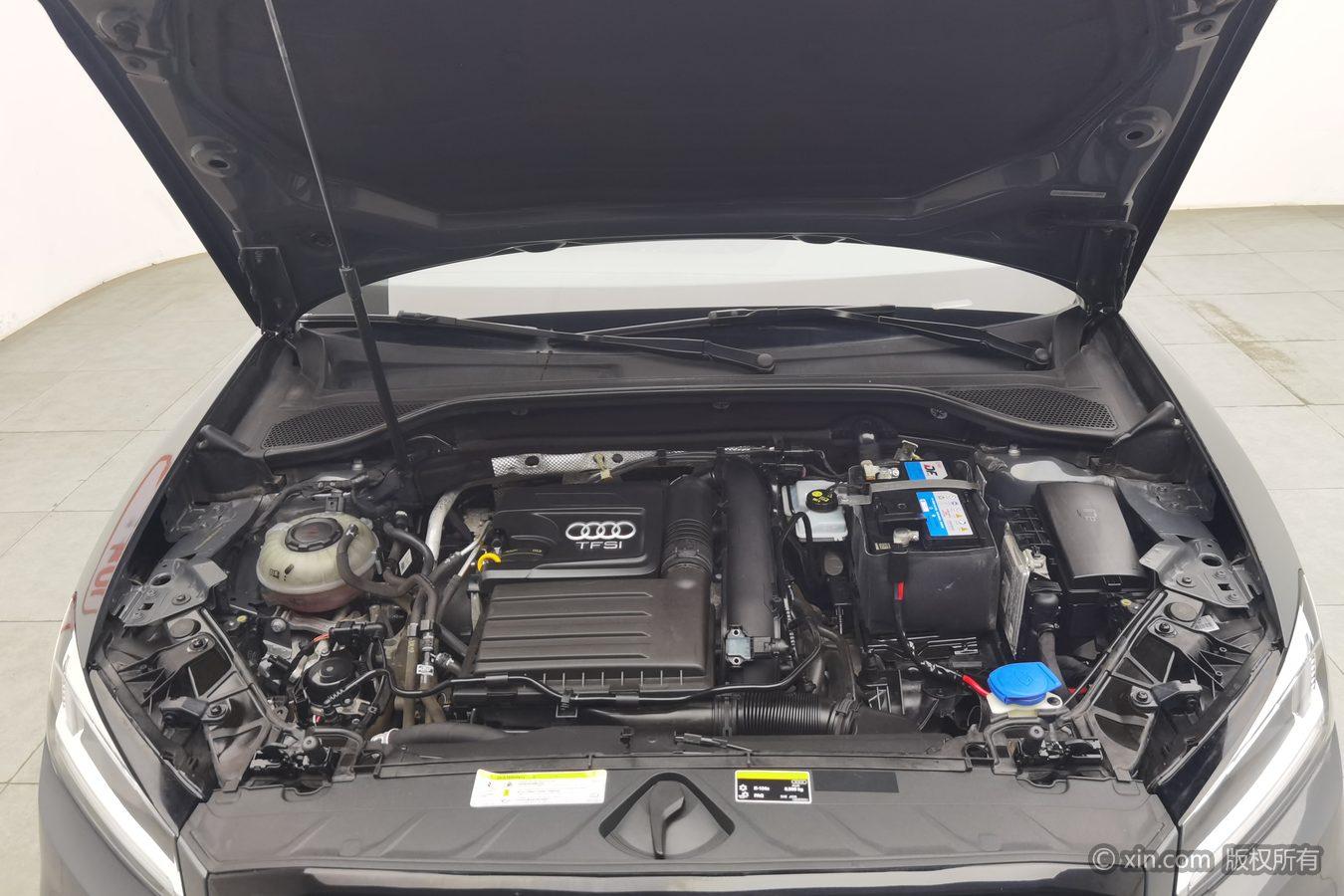 Audi Q2L 2021 35TFSI