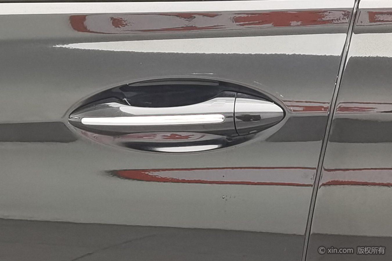 Hongqi H5 2022 1.8T AT