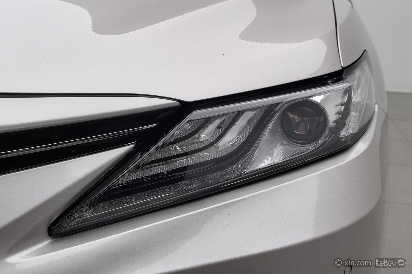 Toyota Camry 2021 2.0G Luxury