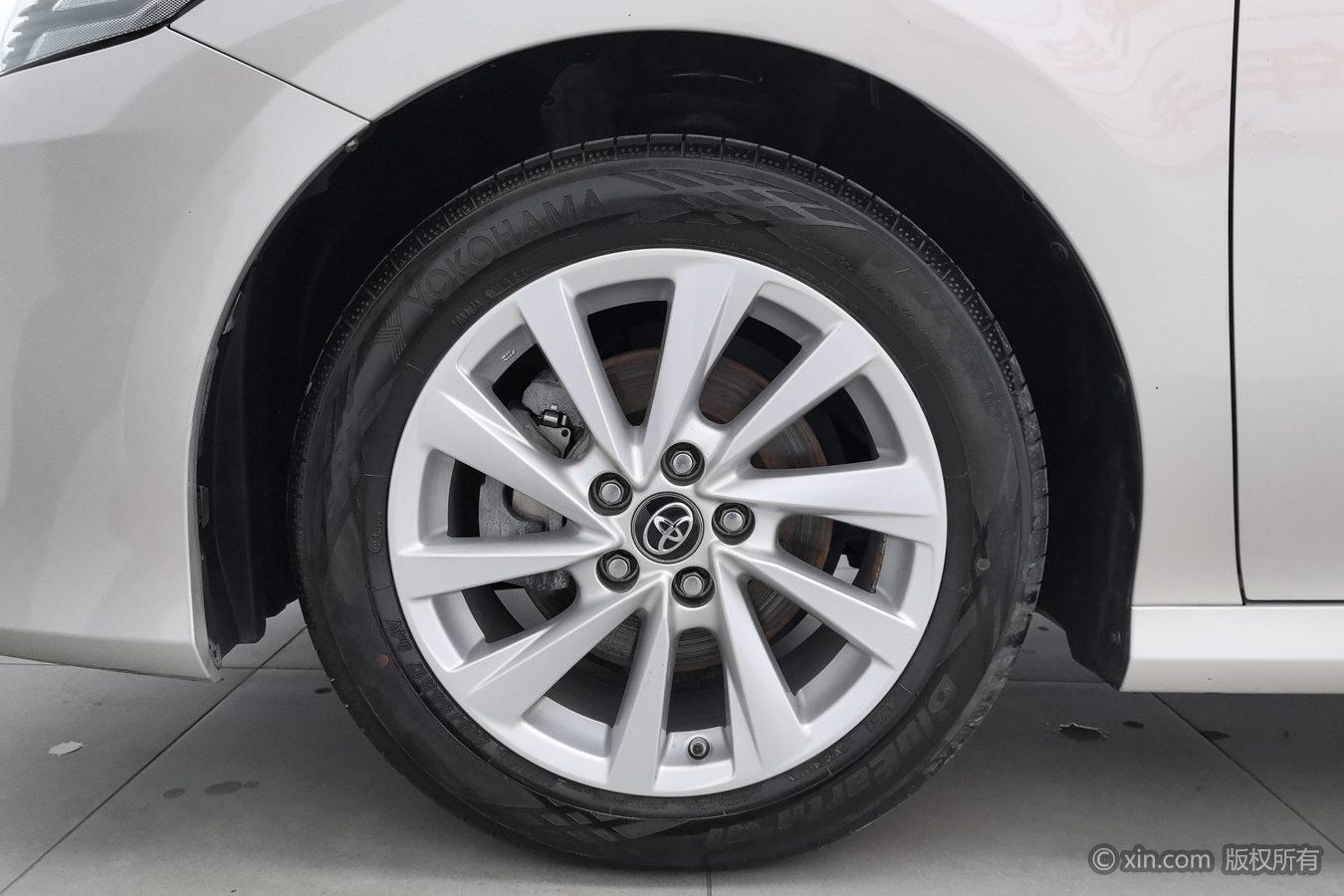 Toyota Camry 2021 2.0G Luxury