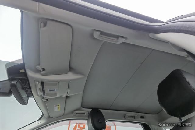 Land Rover Discovery Sport 2016 2.0 T HSE — фото 20