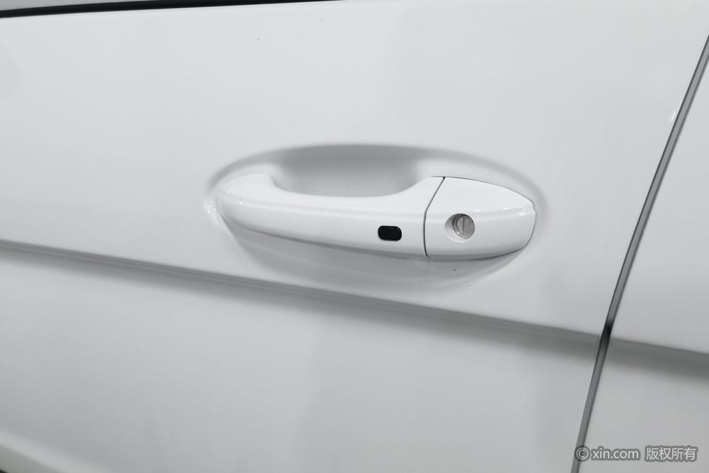 BAIC BJEV EC5, фото 9
