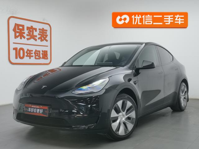 Tesla Model Y 2022 года выпуска