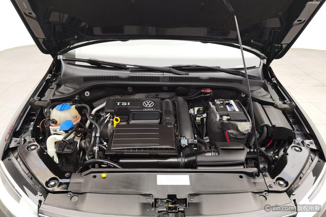 Volkswagen Sagitar 2015 230TSI AT Luxury