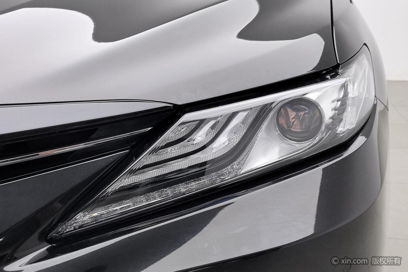 Toyota Camry 2021 2.0G Luxury