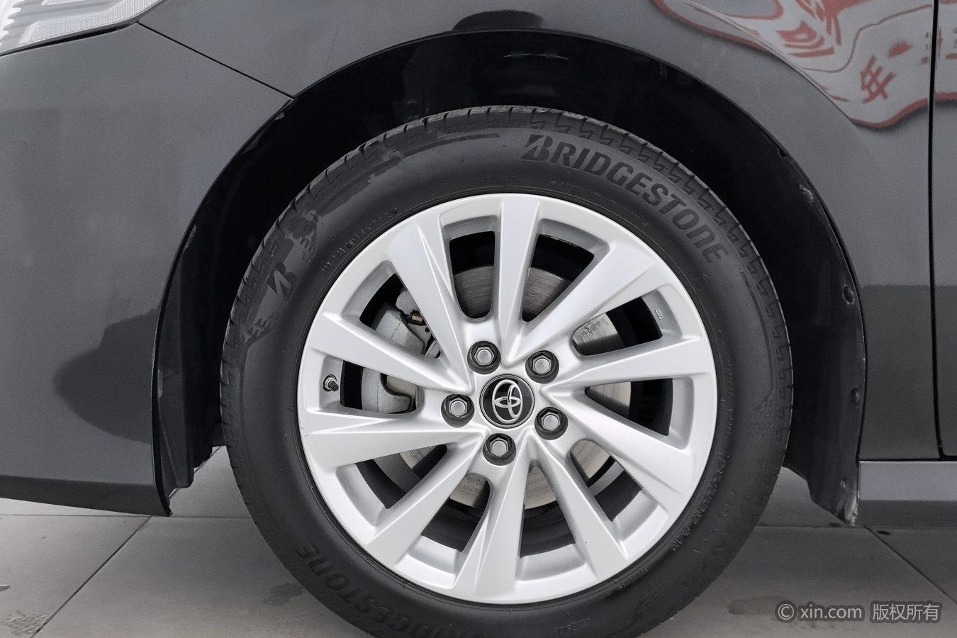 Toyota Camry 2021 2.0G Luxury