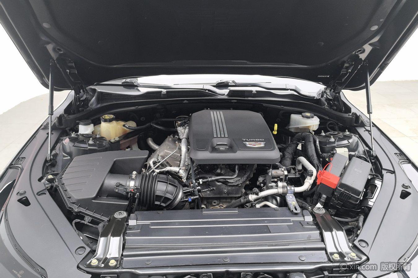 Cadillac CT4 2021 28T
