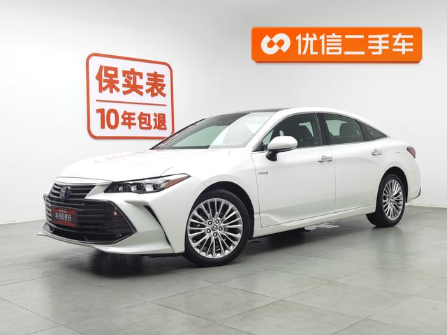 Toyota Avalon 2019 года выпуска