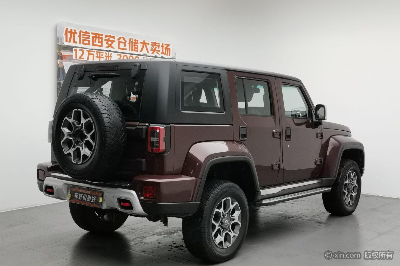 BAIC BJ40 2018 PLUS 2.3T AT Premium