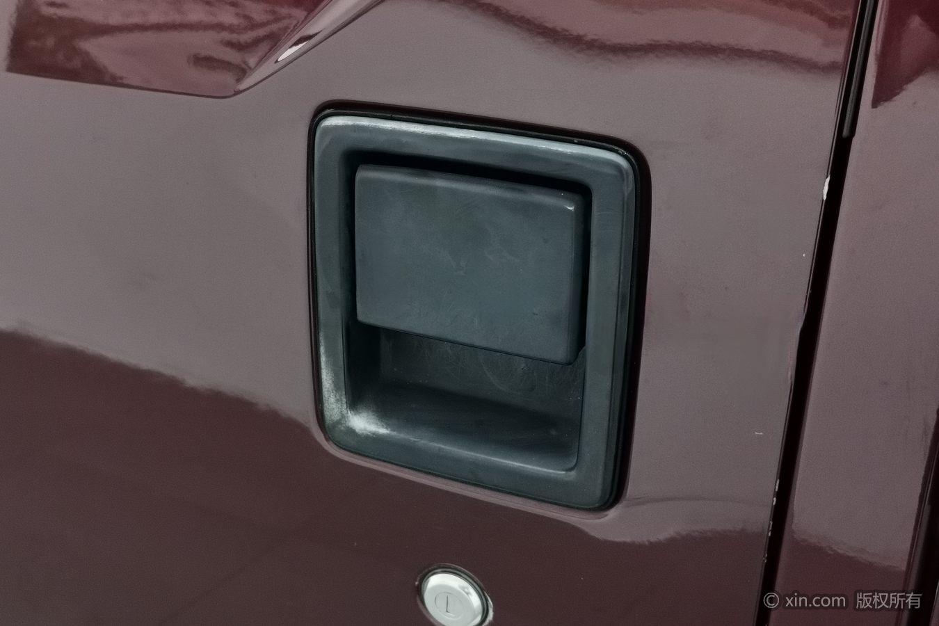 BAIC BJ40 2018 PLUS 2.3T AT Premium