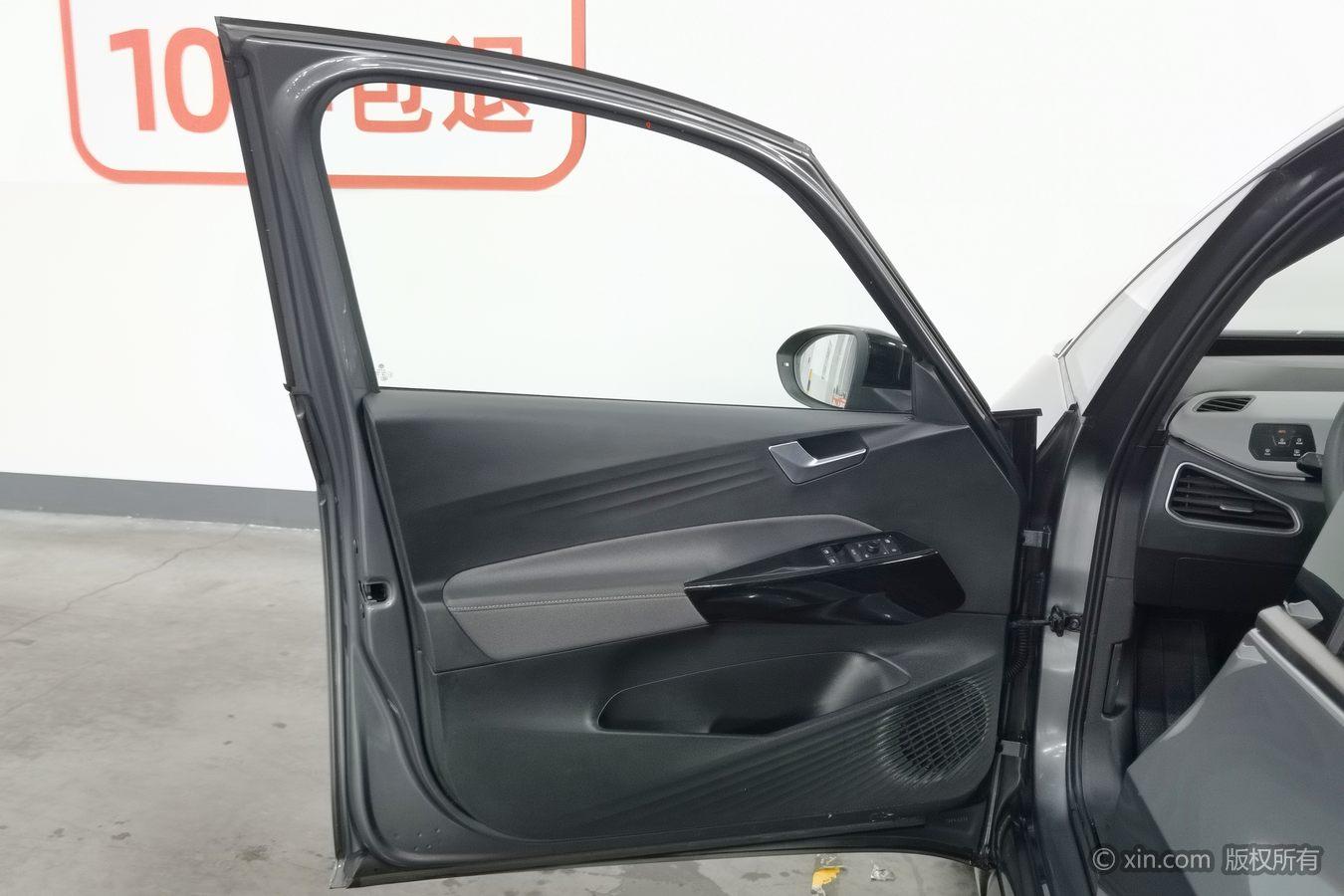 Volkswagen ID.3 2022 Темно-серый из Китая, фото 4