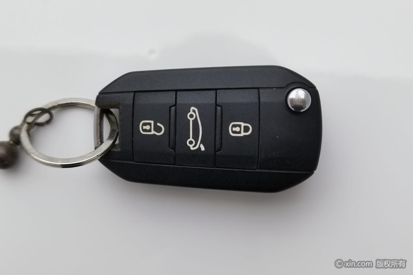 Peugeot 301 2018 1.6L MT Comfort