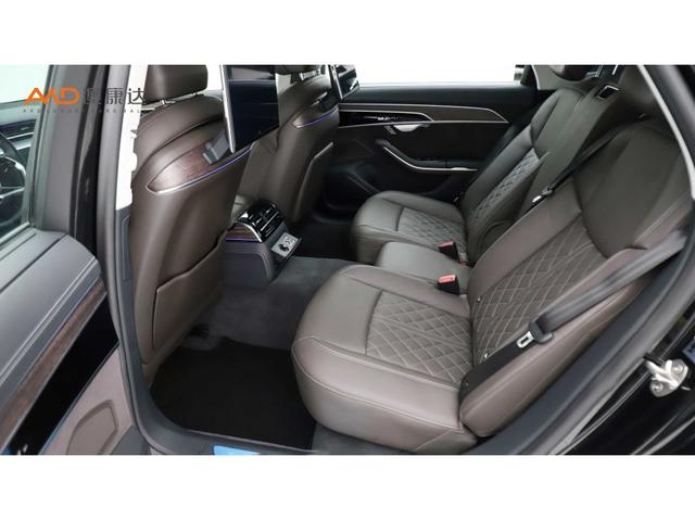 Audi A8 2024 A 8 L 55 TFSI quattro Flagship — фото 9