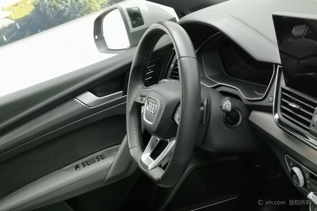 Audi Q5L Sportback id 4210702 из Китая 24