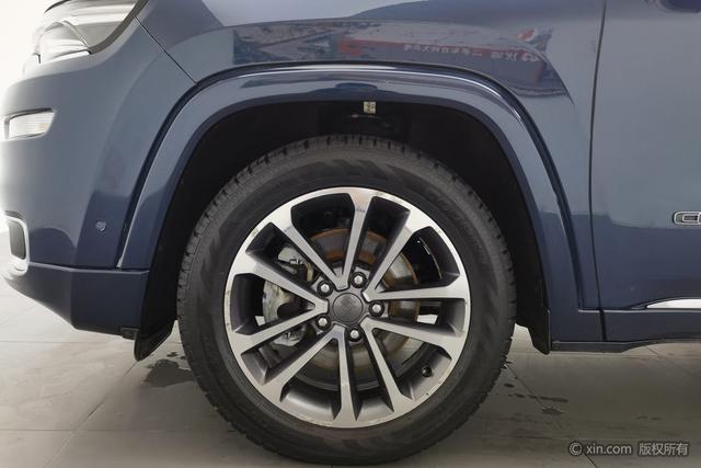 Jeep Grand Commander 2018 2.0 T 4 WD V — фото 8