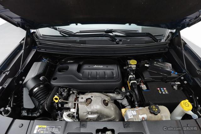 Jeep Grand Commander 2018 2.0 T 4 WD V — фото 5