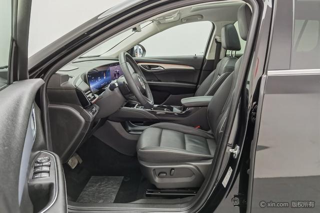 Buick Envision 2024 Plus 28 T 4 WD — фото 17